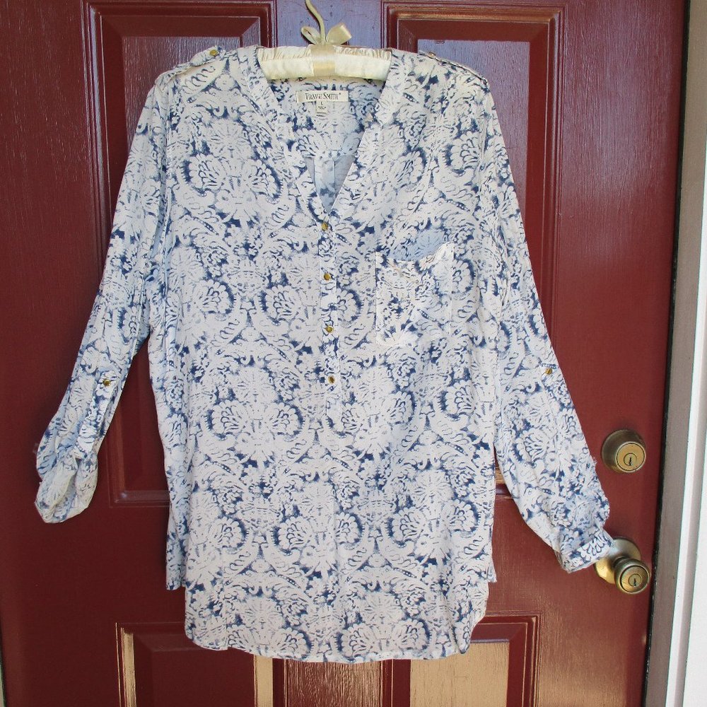 TravelSmith Blouse LARGE Blue White Print
